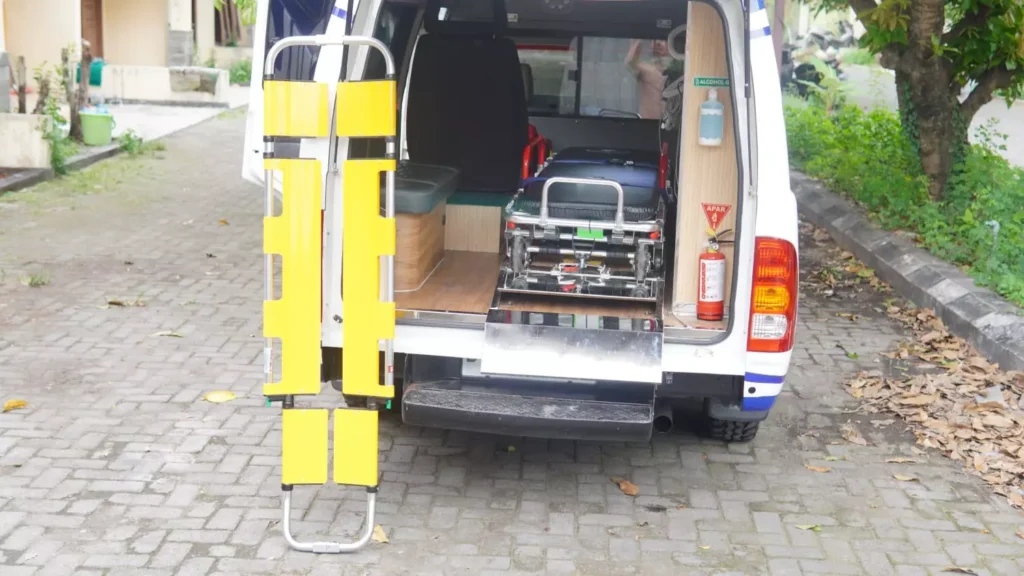 Amnbulance semarang Terbaik 13